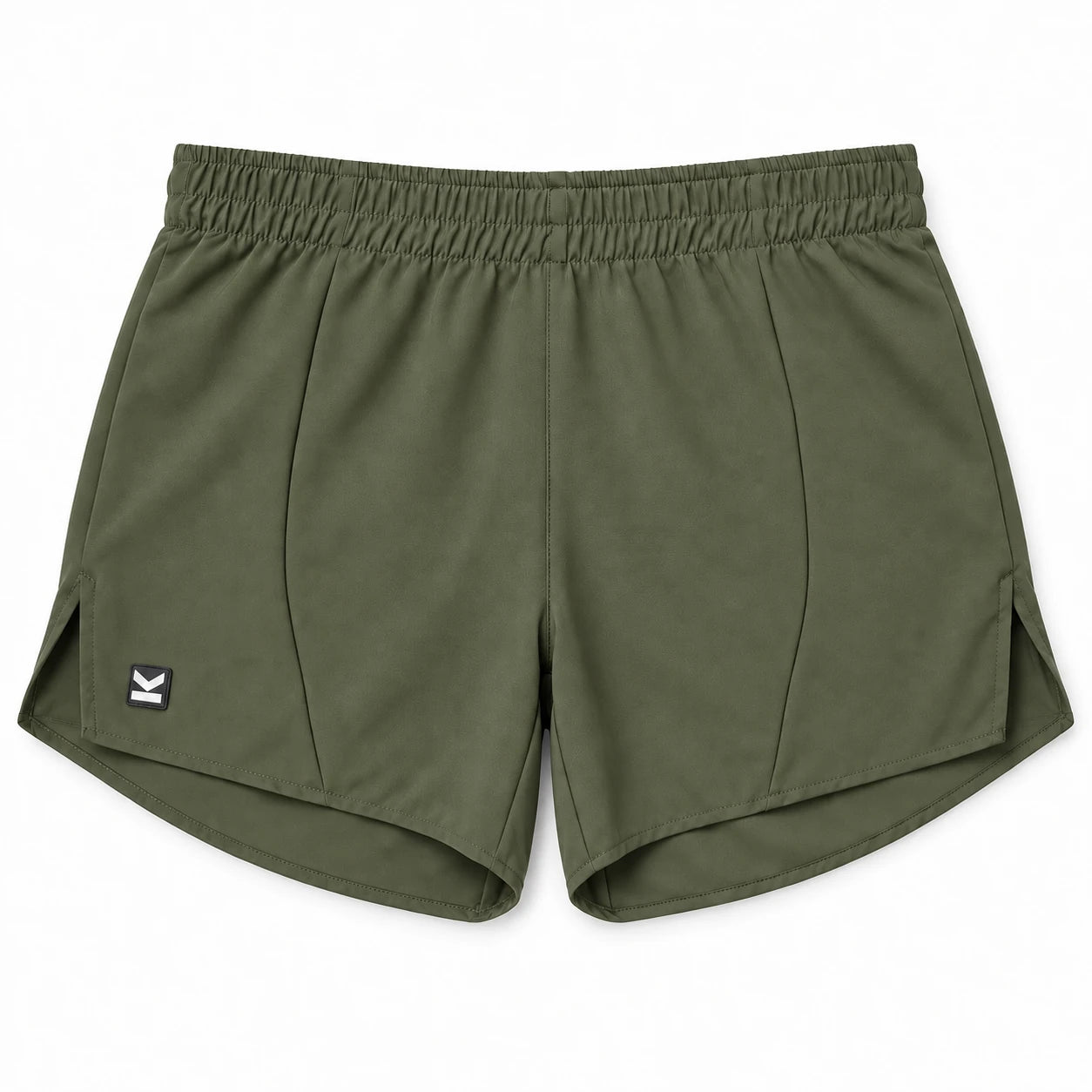 Short deportivo STRIDE de VALTIK para hombre en color verde olivo, vista frontal del short extendido sobre fondo claro.