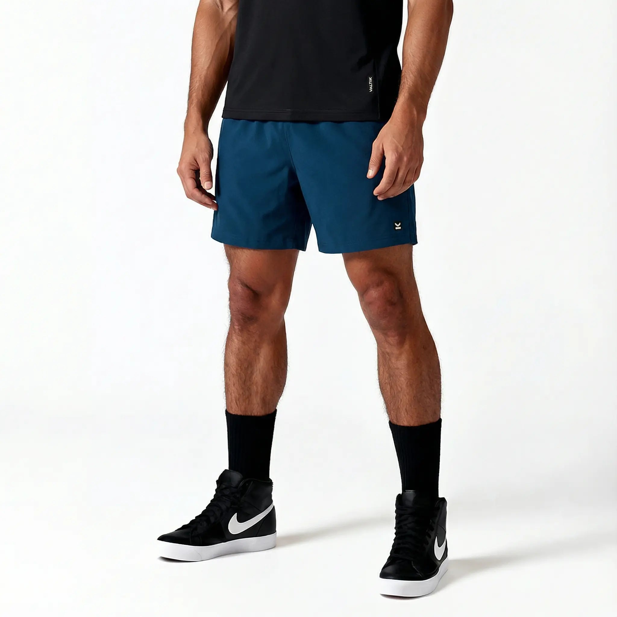 Short deportivo hombre VALTIK ICONIC V2 Azul Petróleo - vista frontal